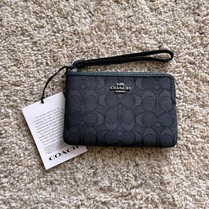 Coach Corner Zip Wristlet - Dark Denim